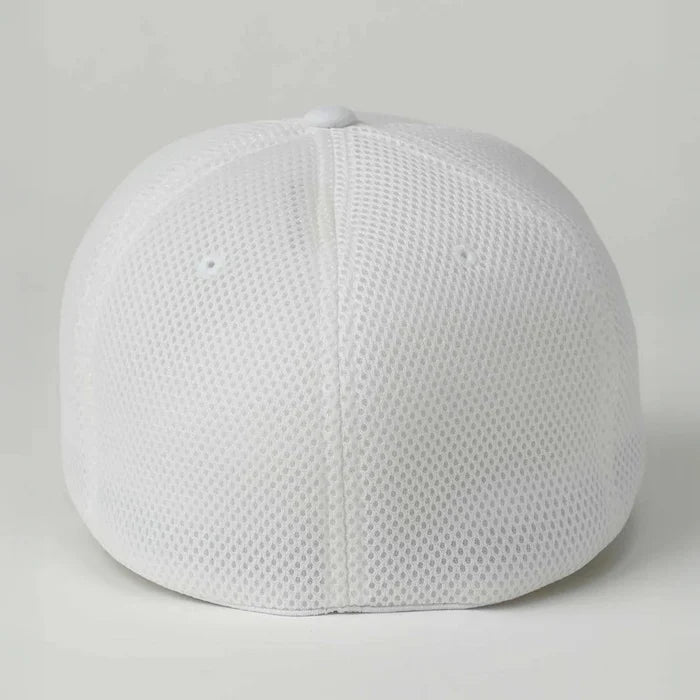 Cinch Men's Men's Flexfit® Airmesh Cap in White