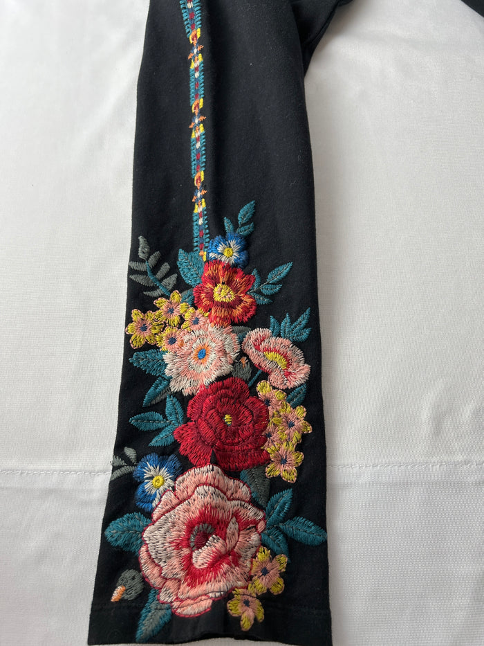 Johnny Was black embroidered leggings
