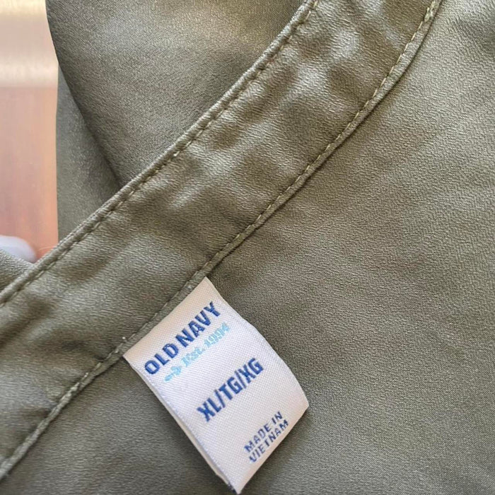 Old navy green long sleeve shirt