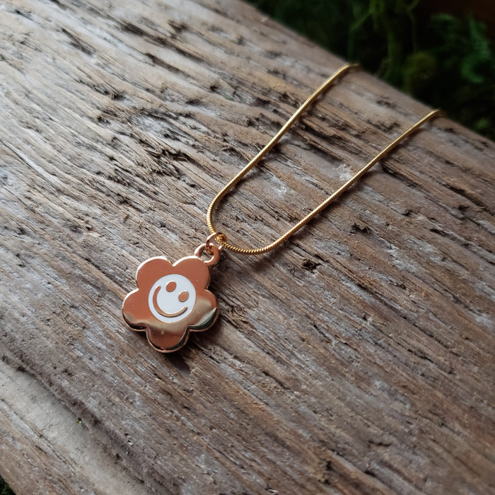 Smiley Daisy Charm Necklace