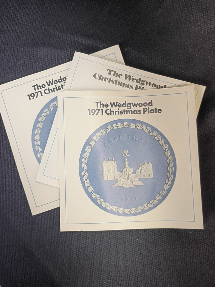 VTG Wedgwood Christmas Set