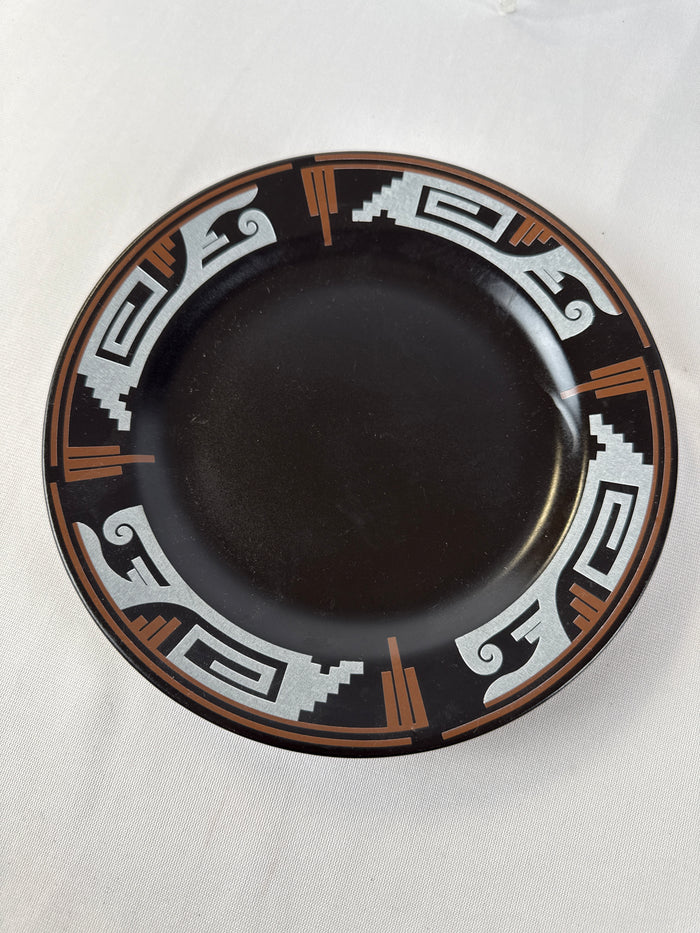 18-Piece Gabbay/Gibson Navajo Nights Dinnerware