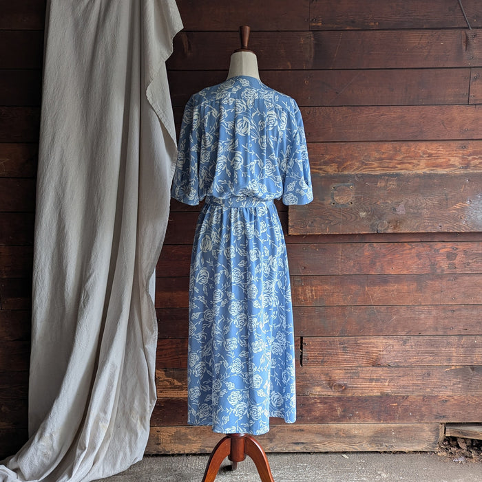 90s Vintage Light Blue Floral Boxy Midi Dress