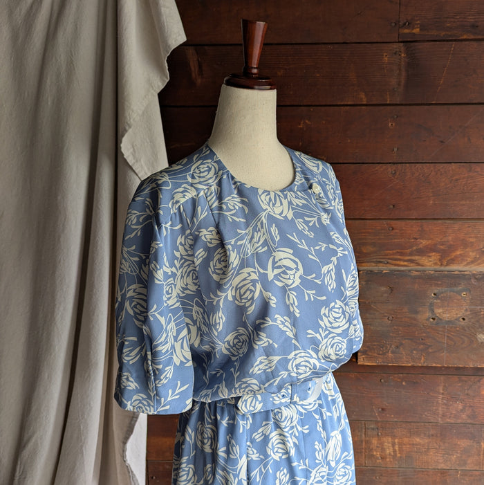 90s Vintage Light Blue Floral Boxy Midi Dress