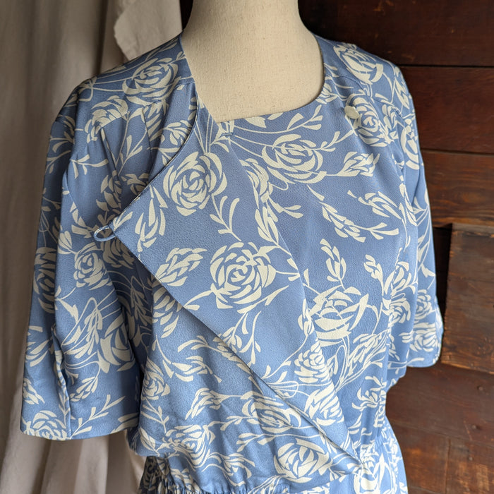 90s Vintage Light Blue Floral Boxy Midi Dress