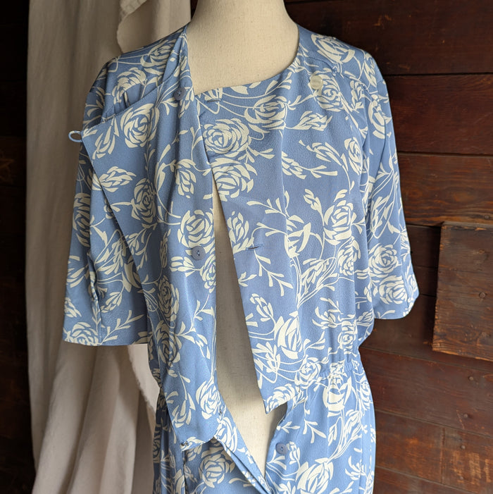 90s Vintage Light Blue Floral Boxy Midi Dress