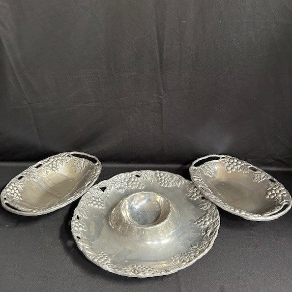 Bella Vineyard Grapevine Design Dishes