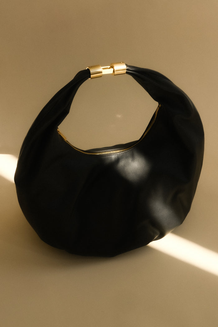 Bristol Croissant Leather Shoulder Bag - Black