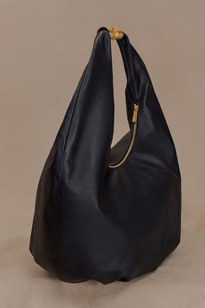 Bristol Croissant Leather Shoulder Bag - Black