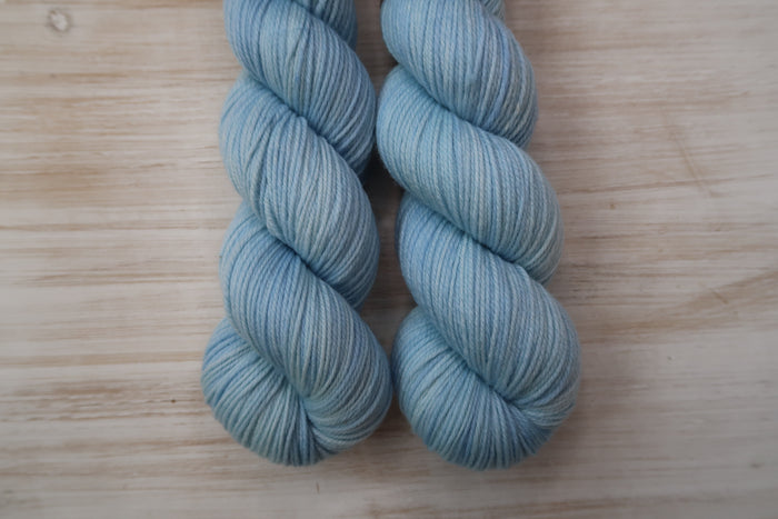 Cloud 9- 100% American Superwash Merino Rose Sport