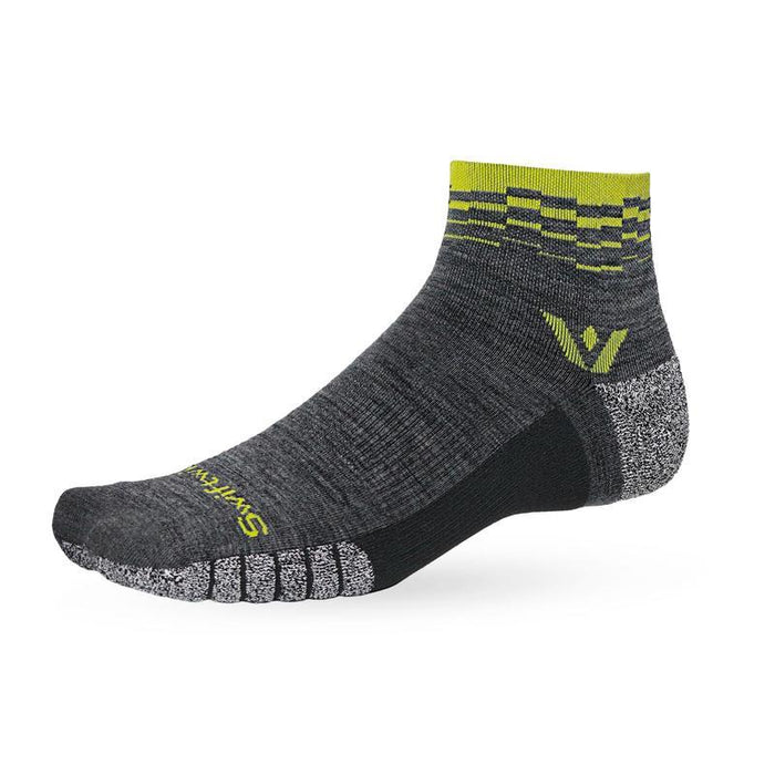 Flite XT Trail Quarter Crew sock in gray with a hi-viz yellow step pattern
