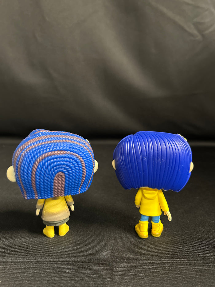 Funko Pop Coraline Raincoat 423 & Coraline Doll 425