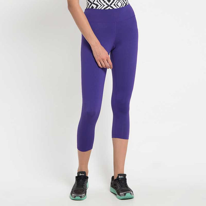 High Rise Crop Capri Wanita