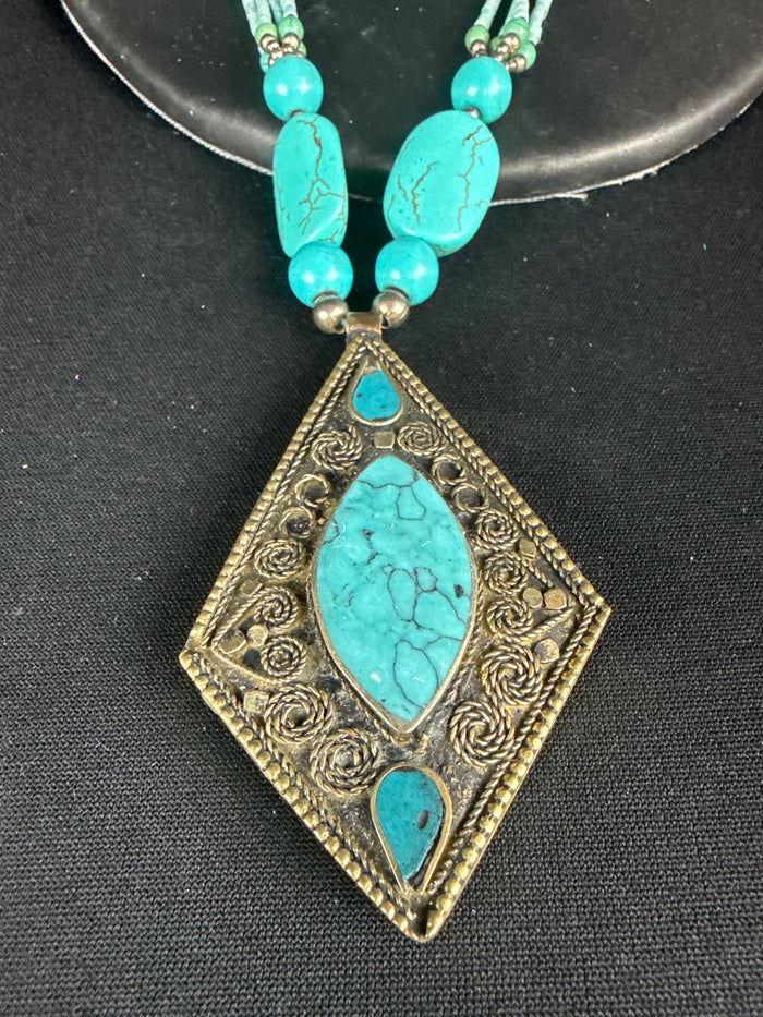 India Turquoise & Faux Seed Teardrop Pendant Necklace