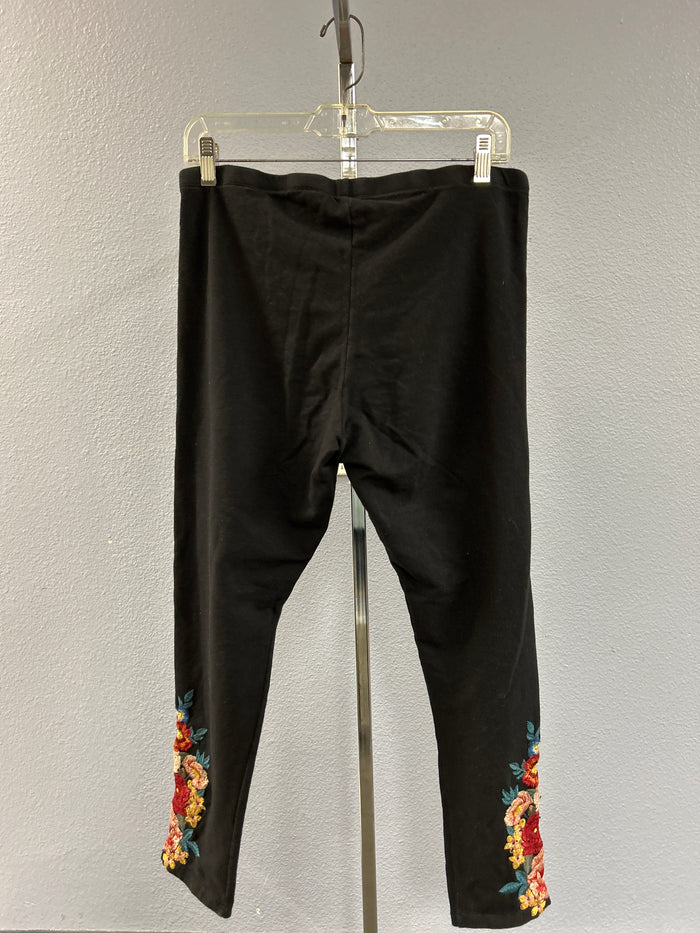 Johnny Was black embroidered leggings