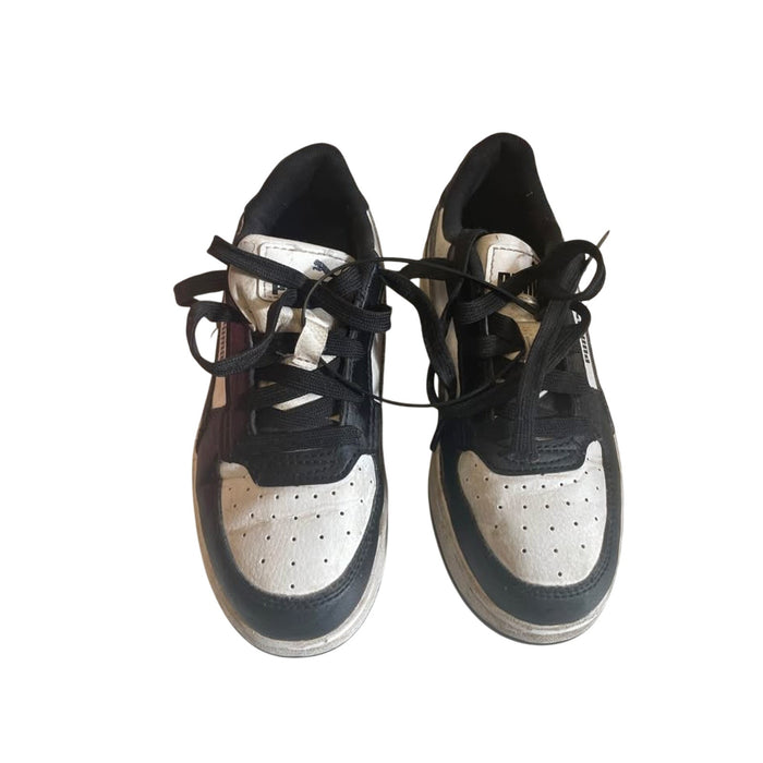 Kids sneakers
