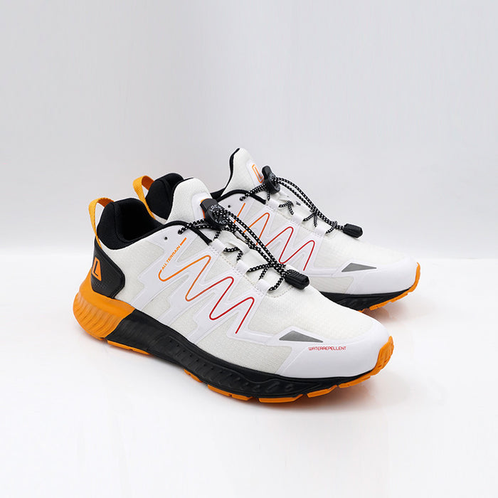League Kumo 2 White/Black Sepatu Running Pria