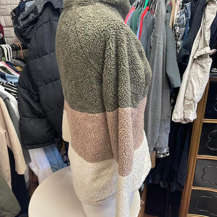 Liz claiborne green and brown sweater