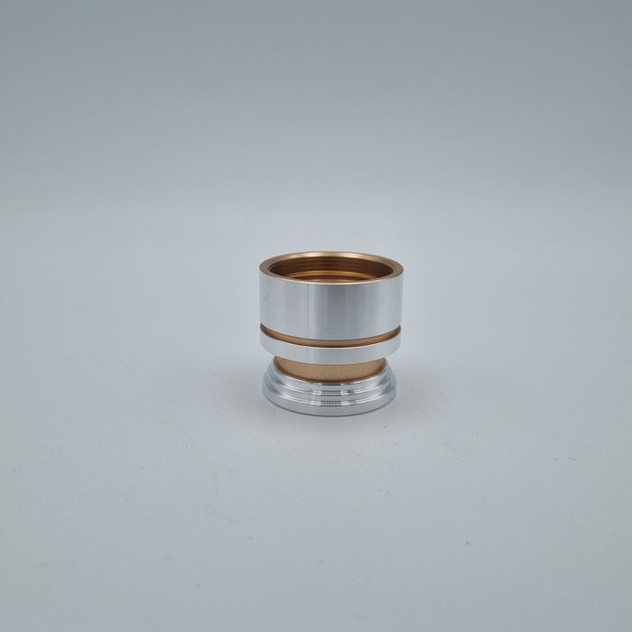 Mantle Pommel