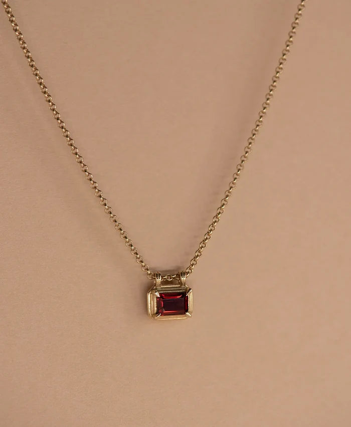 Naia Necklace |22k Gold Vermeil with Rhodolite Garnet
