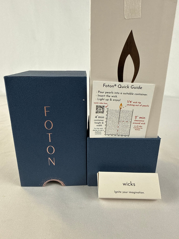 NIB Foton Pearled Scent Free Refillable Candle