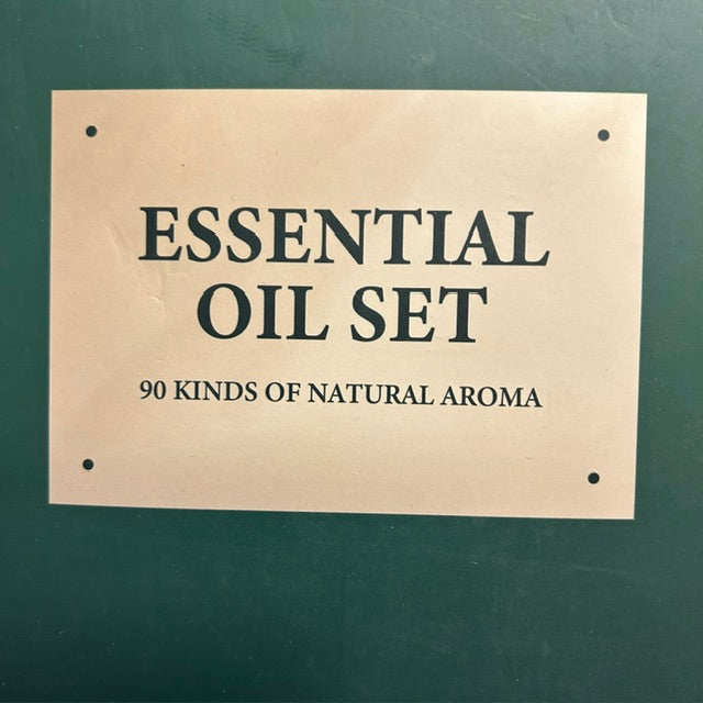 NIB Fuhitim 90 pieces essential oil set
