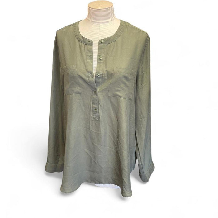 Old navy green long sleeve shirt