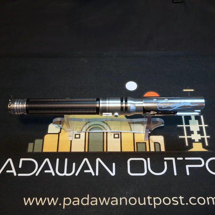 Raffle: Combat Saber - Model Cal V3 | Limited Edition Cameron Monaghan Signature