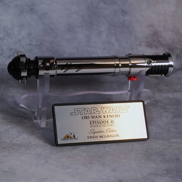 Raffle: Signature Edition KR Sabers - Knight - OWK2 & Plaque | Signed by Ewan McGregor
