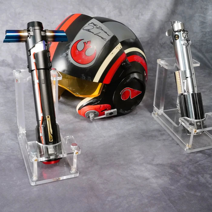 Raffle: The Force Awakens Bundle – Signed Poe Dameron Helmet + Rey & Kylo Sabers