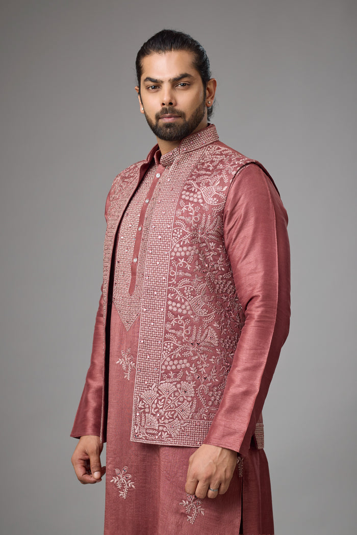 Regal Rosewood wedding guest outfit for men