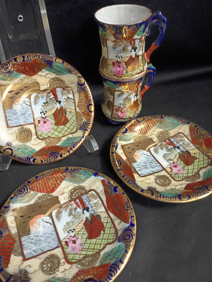 Set of 4 VTG Kutani Meiji Geisha Tea Cups & Saucers