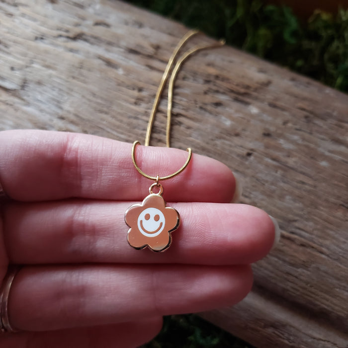 Smiley Daisy Charm Necklace