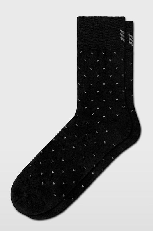 Model wearing Steps in Style calf length Socks Black Charcoal