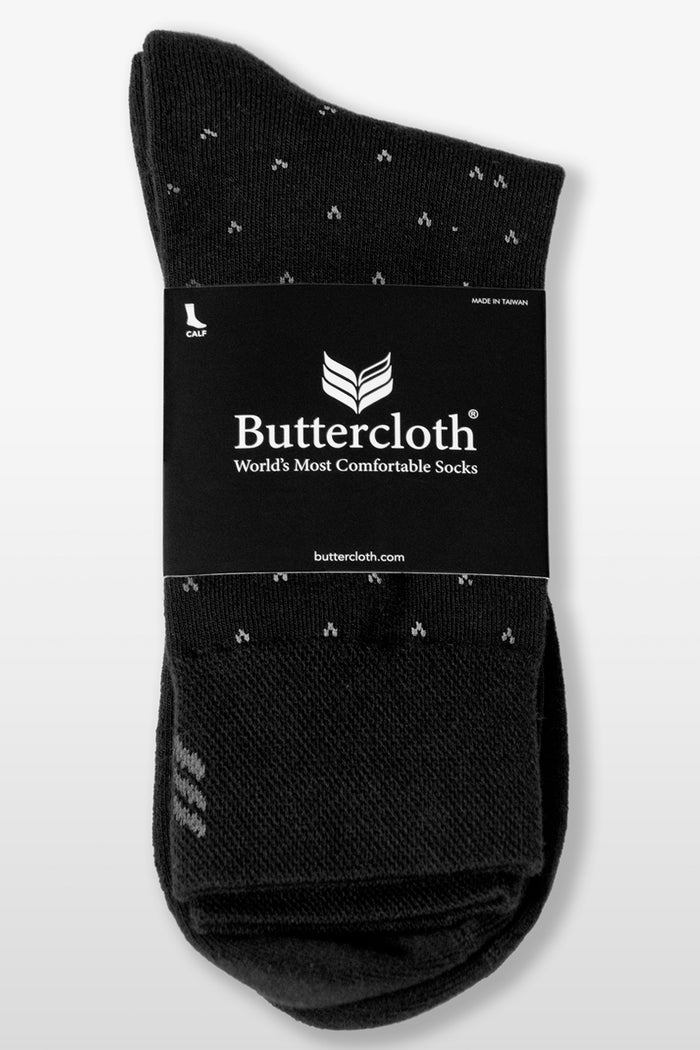Model wearing Steps in Style calf length Socks Black Charcoal