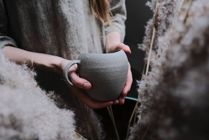 Stone - "INTROVERT" cozy tall mug 400 ML