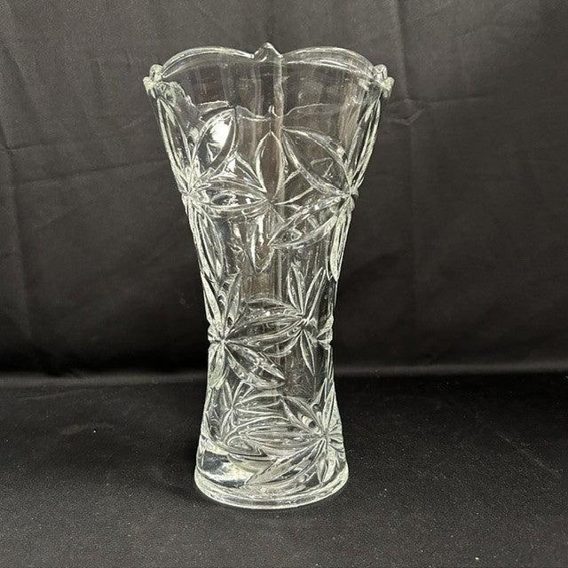 Striking Floral Design 9.5 inches tall Glass Vase
