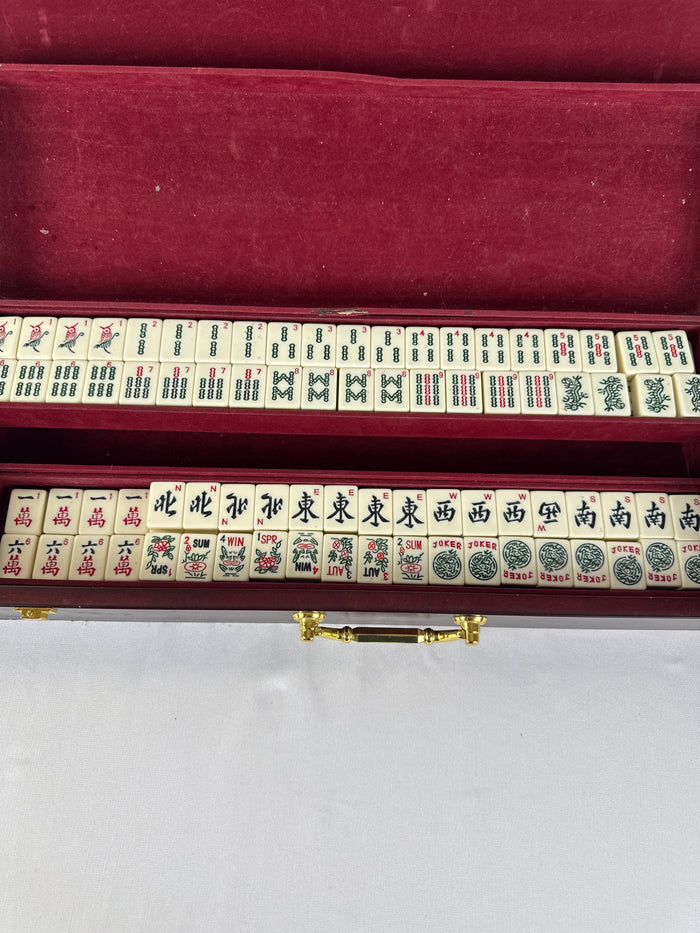 Traditional Mah Jongg Set