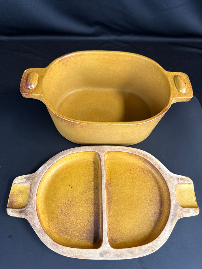 VTG Bennington Pottery Oval Covered Baking Dish