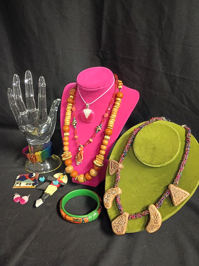 VTG Funky Artisan Jewelry Set