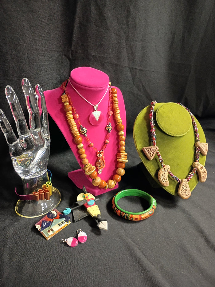 VTG Funky Artisan Jewelry Set