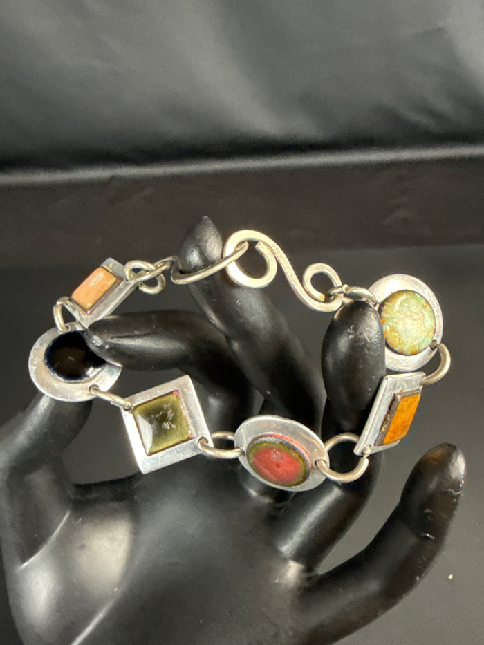 VTG. Style Multi-Colored Link  Bracelet