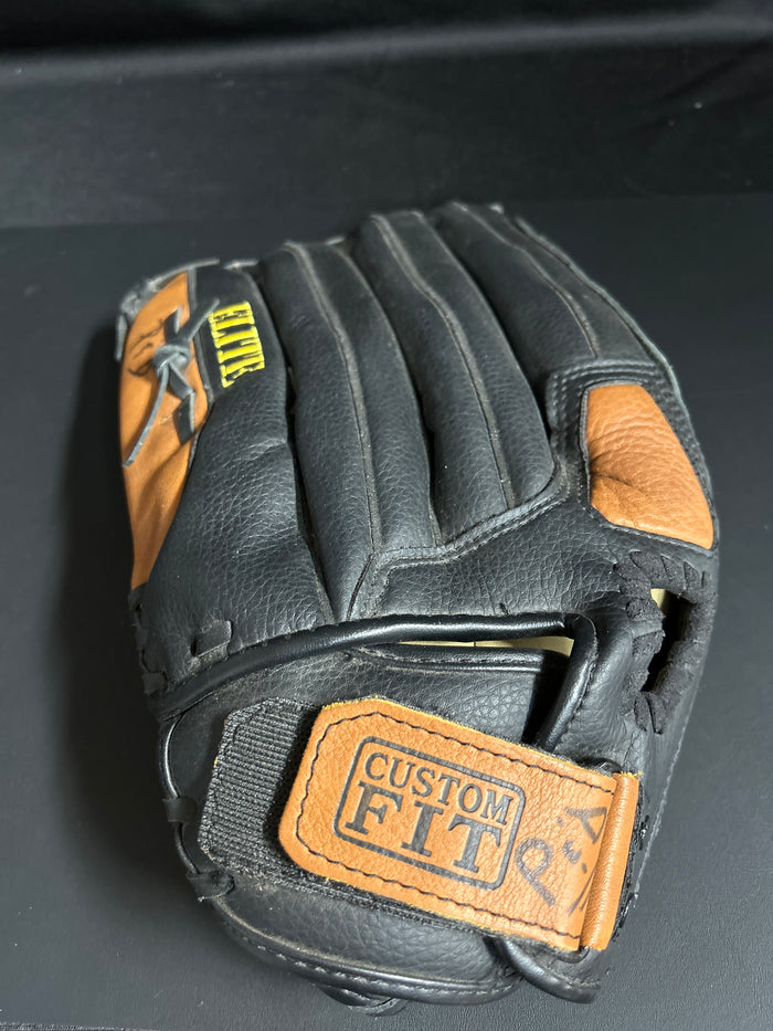 Wilson Elite Leather Softball Glove