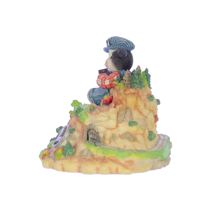 Marys-Moo-Moos-by-Mary-Rhyner-Nadig-Resin-Figurine-Youre-On-The-Right-Track-671088